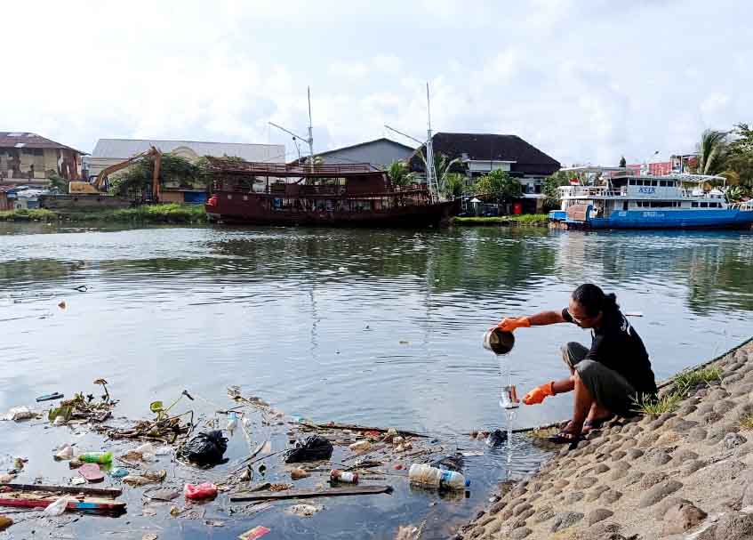 Berita Padang - berita Sumbar terbaru dan terkini hari ini: Hasil pengecekan sample, diperkirakan Batang Arau Padang mengandung mikroplastik.