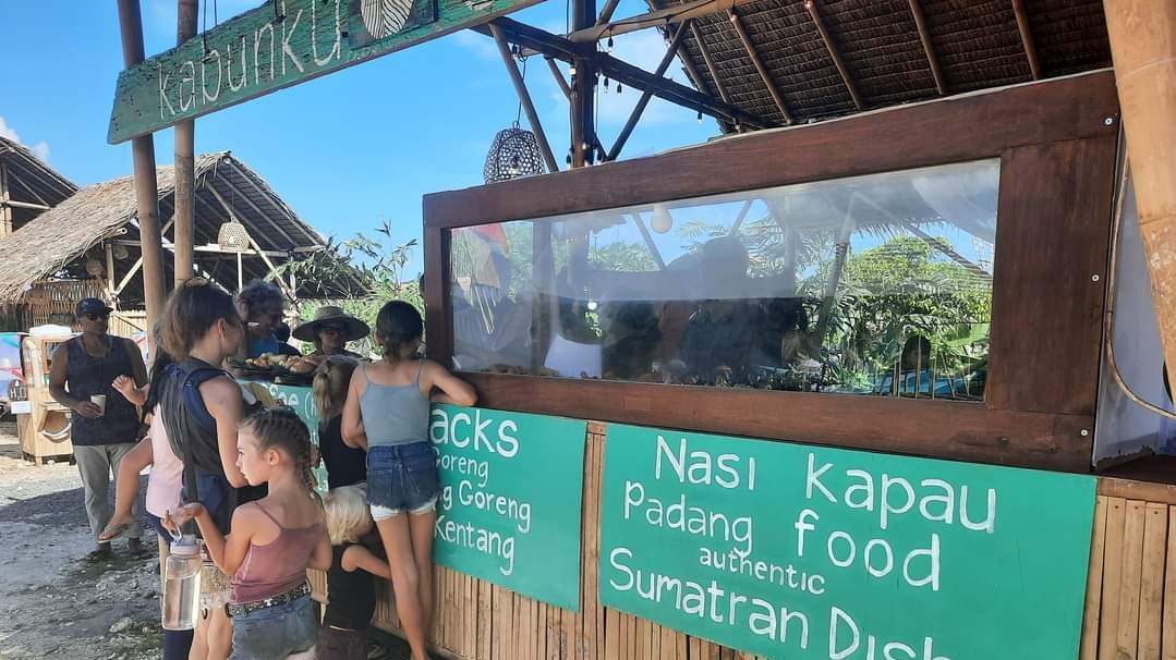 Nasi Kapau Menggugah Selera Turis Mancanegara dalam Festival Wisata di Bali