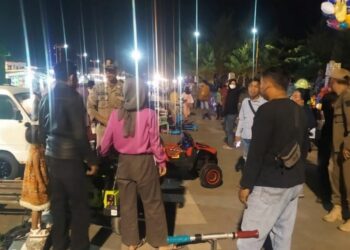 Tertibkan PKL di Pantai Padang, 6 Mobil Mainan Disita Satpol PP