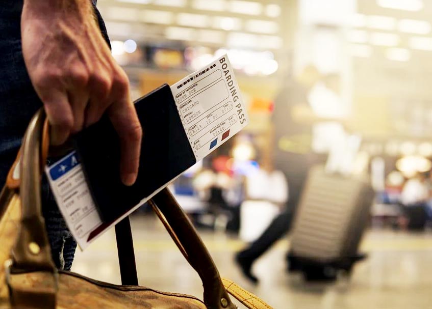 Berita terbaru dan terkini hari ini: Satgas Covid-19 menerbitkan SE baru tentang ketentuan perjalanan orang dalam negeri di masa pandemi.