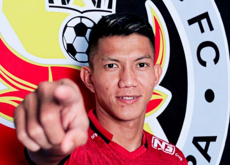 Langgam.id - Semen Padang FC kembali merekrut pemain baru dengan posisi bek tengah untuk menghadapi Liga 2 2022.