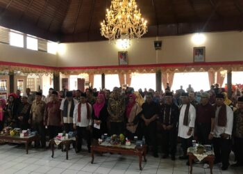 Wali Kota Riza Falepi menghadiri halal bihalal Perhimpunan Warga Limapuluh Kota dan Payakumbuh (Perwaliko) di Istana Bung Hatta Bukittinggi
