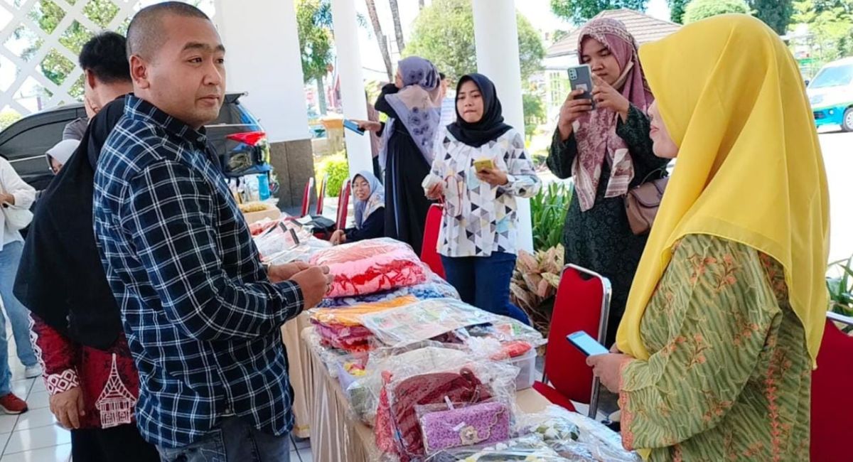 Sumbar Miliki 580.000 Unit Usaha, Wagub: Harus Go Digital