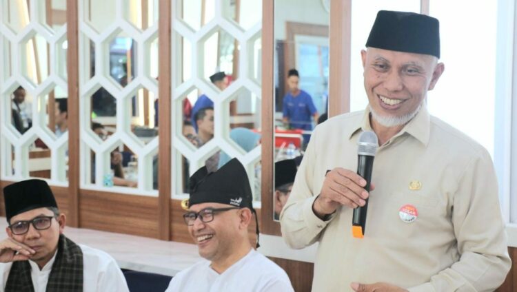 Gubernur Sumbar Mahyeldi menyambut rombongan dari Negeri Sembilan. (Foto: Diskominfo Sumbar/sumbarprov.go.id)