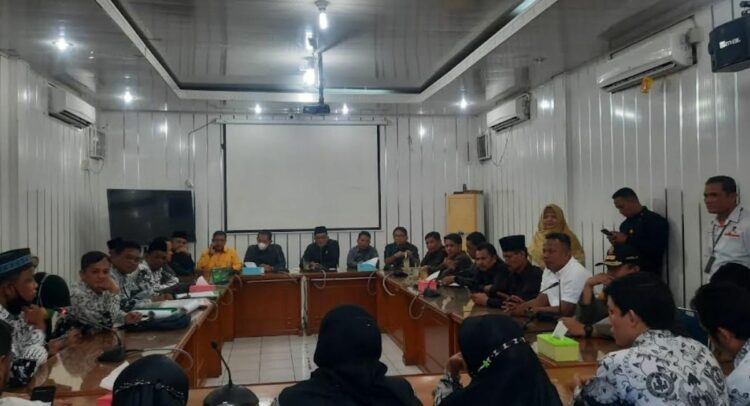 Buntut Demo Forum Guru, 4 Fraksi DPRD Interpelasi Wali Kota Padang