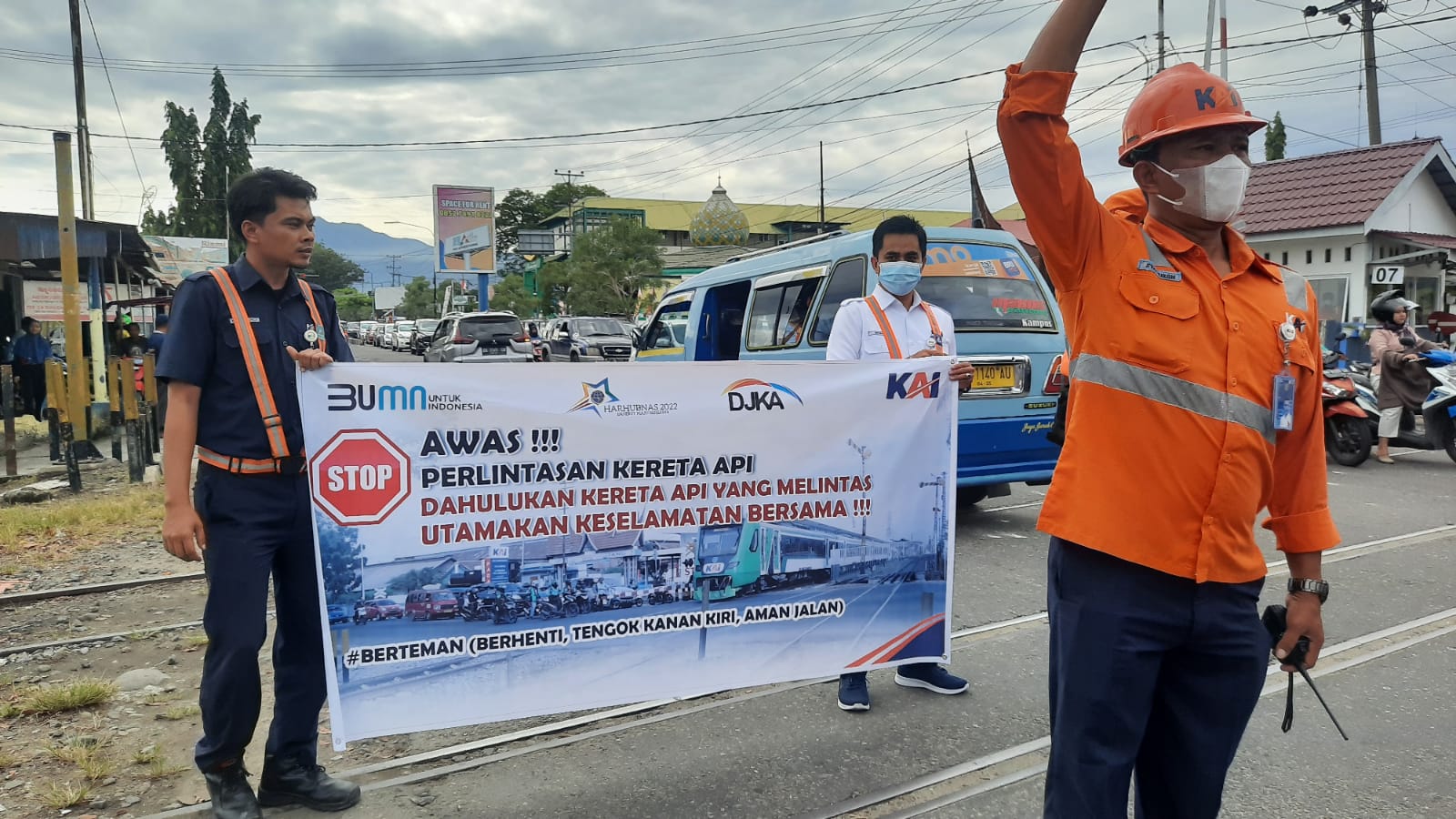 15 Kecelakaan di Pelintasan Kereta Selama 2022, PT KAI Sumbar Kampanyekan Keselamatan