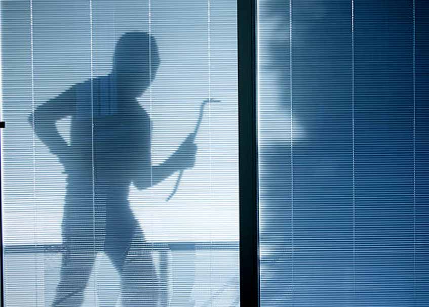 Langgam.id - Seorang jurnalis media online, Jefrimon menjadi korban pencurian di Padang. Dua unit sepeda motor miliknya hilang digasak maling