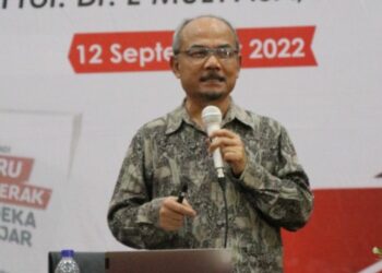 Kuliah Umum FTK UIN IB Padang: Guru Dapat Tantangan di Era Merdeka Belajar