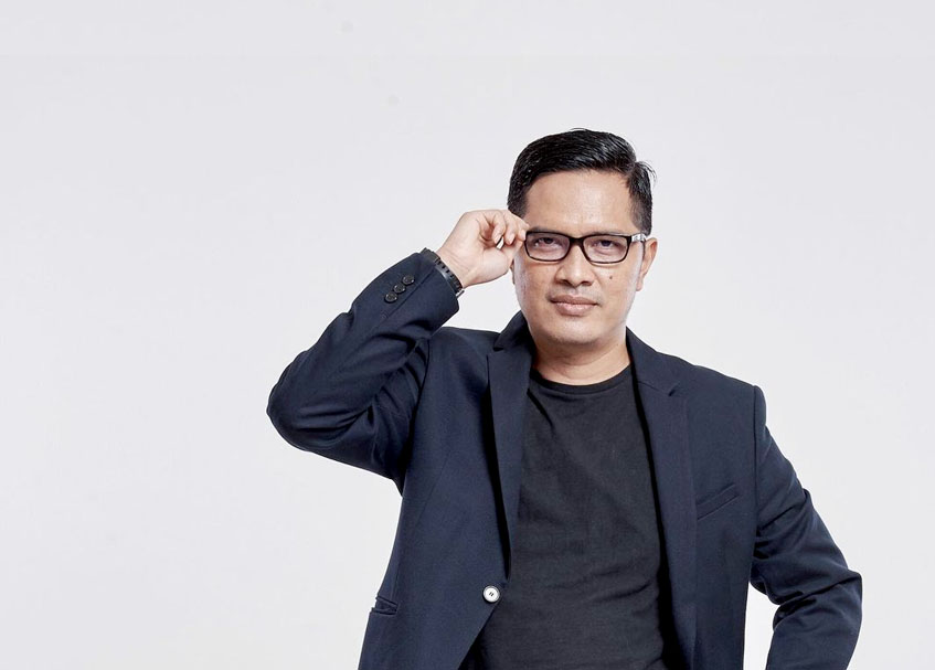 Langgam.id - Mantan Juru Bicara KPK, Febri Diansyah memutuskan untuk menjadi pengacara istri Ferdy Sambo, Putri Candrawathi.