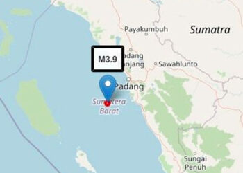Langgam.id - Kota Padang, Sumatra Barat (Sumbar) diguncang gempa dangkal dengan magnitudo 3,9 menjelang magrib hari ini, Senin (26/9/2022).
