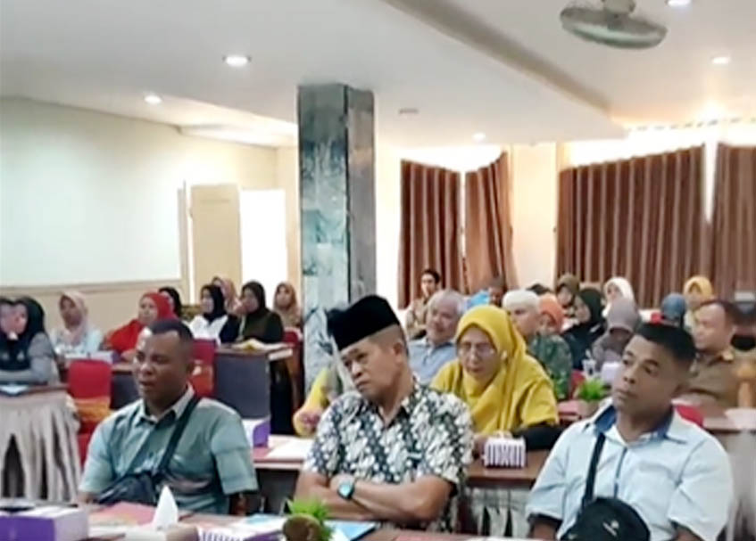 Langgam.id - Ketua DPRD Sumatra Barat (Sumbar) mengajak seluruh elemen masyarakat ikut mencari solusi terhadap persoalan kenakalan remaja.