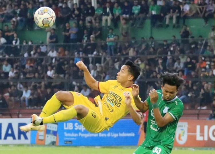 Langgam.id - PSMS Medan semakin berjaya di posisi pertama usai mengalahkan Semen Padang FC di putaran pertama Liga 2 musim 2022 Grup Barat.
