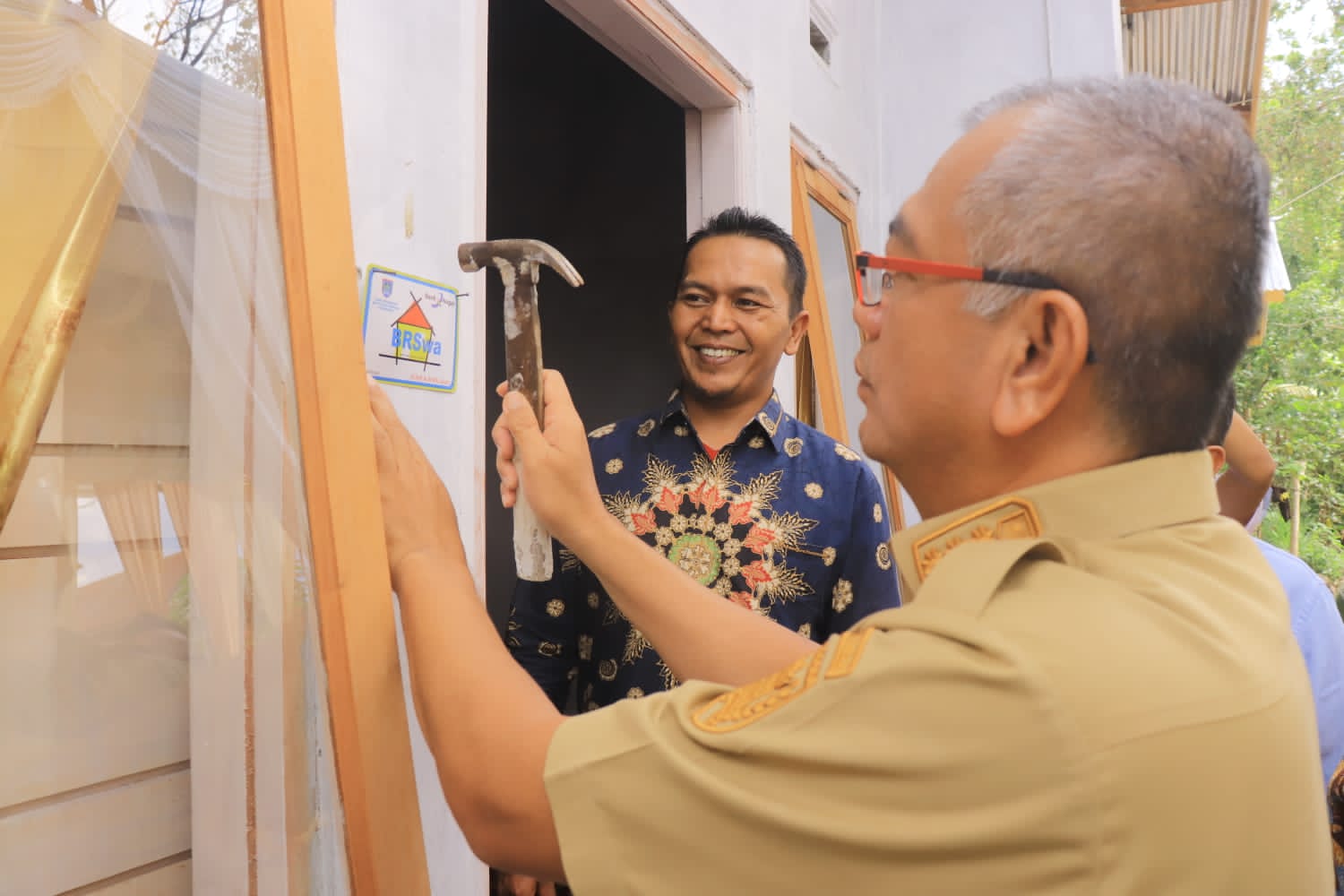 Selama 10 tahun kepemimpinan Riza Falepi sebagai Wali Kota Payakumbuh, tak kurang dari 4.000 rumah tidak layak huni (RTLH) telah direnovasi