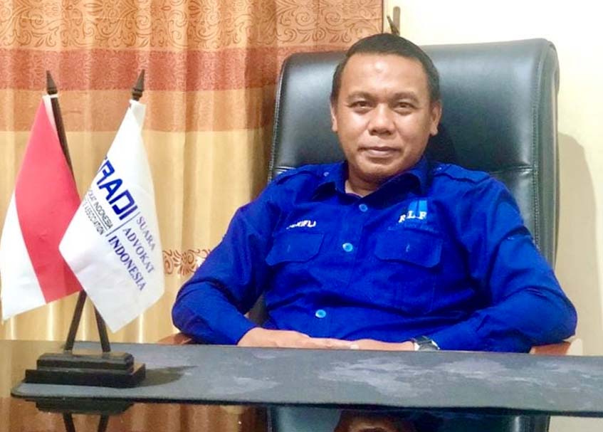 Langgam.id - Proses penyidikan dugaan korupsi pembangunan Rumah Sakit Umum Daerah (RSUD) Pasbar direspons penasihat hukum tersangka.