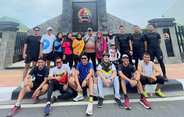 Karambia Runners Goes To Car Free Day di Jalan Protokol Kota Padang