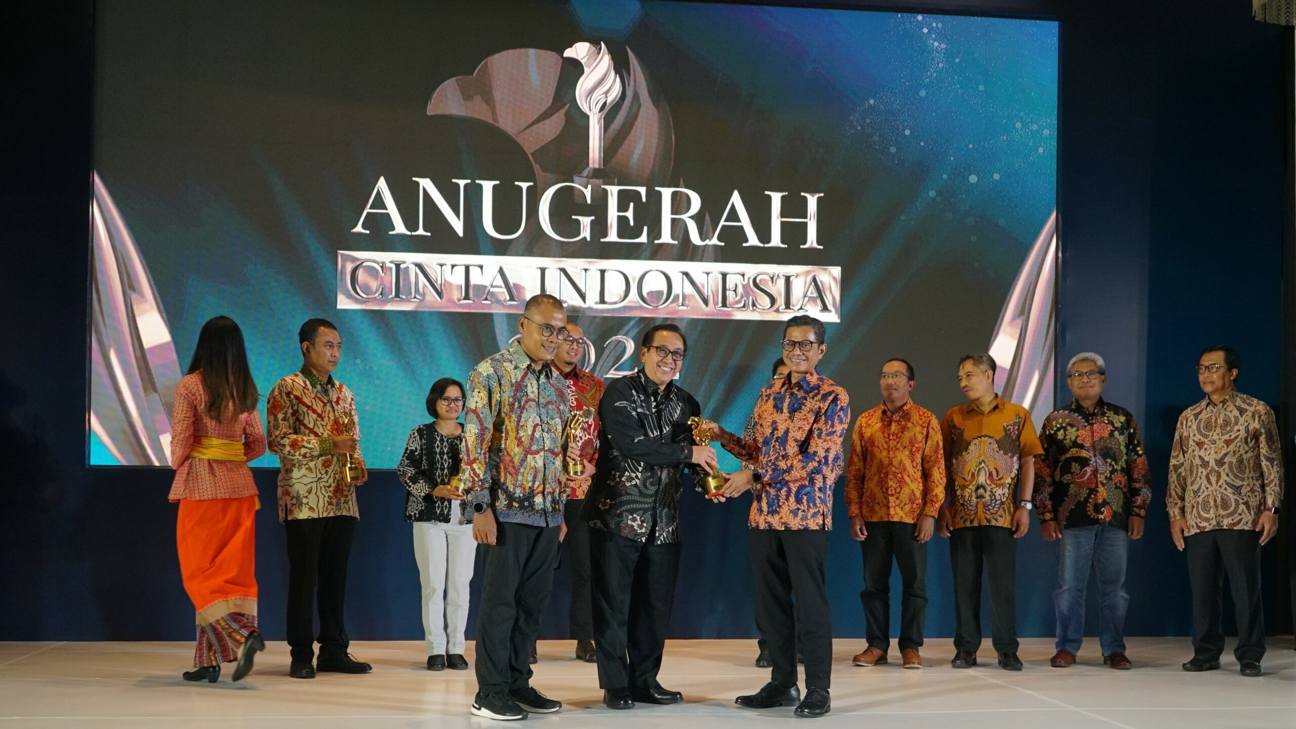 Tingkatkan Persentase TKDN, Bio Farma Raih Penghargaan Anugerah Cinta Indonesia 2022