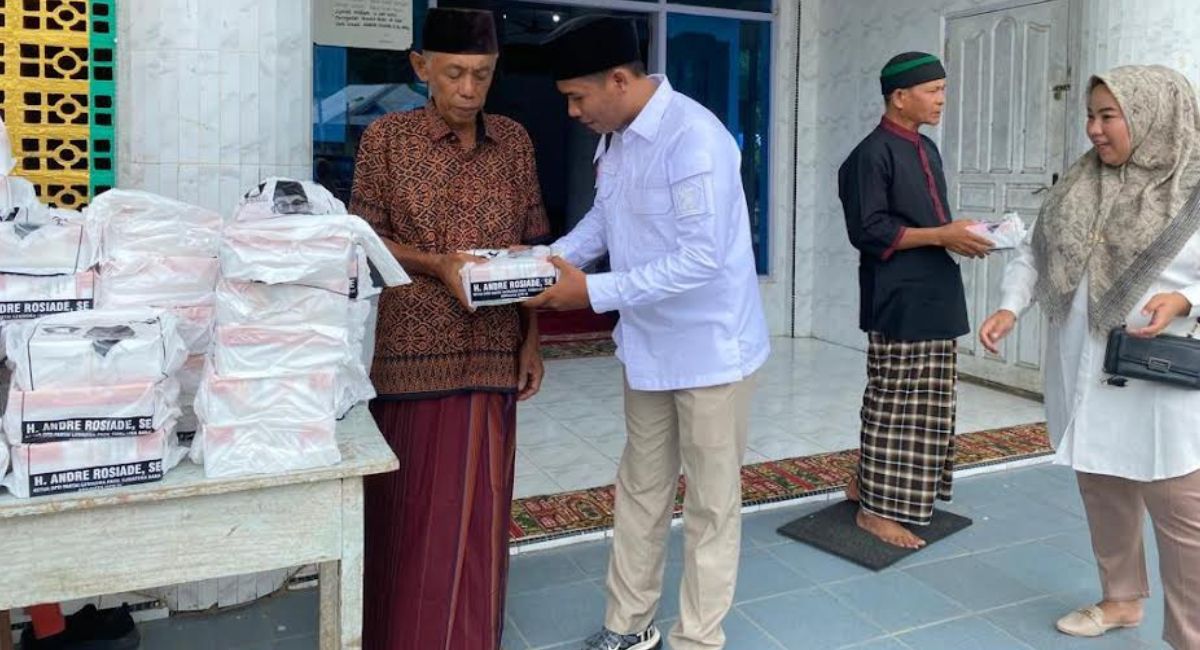 Jumat Berkah Gagasan Andre Rosiade Sampai ke Muaro Paneh