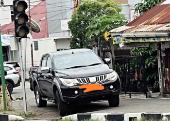 anggam.id - Kadishub Kota Padang memastikan tidak akan main-main terhadap kendaraan yang parkir sembarangan atau di Fasilitas Umum (Fasum).