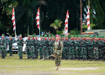 Langgam.id - Hasil sejumlah survei menunjukkan kepercayaan publik terhadap TNI berada pada angka sangat memuaskan, yaitu di atas 90 persen.