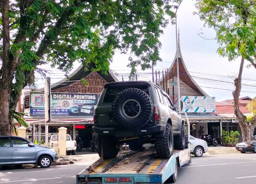 Langgam.id - Irjen Pol Teddy Minahasa Putra dikabarkan tersandung kasus narkoba. Padahal, ia bakal diangkat menjadi Kapolda Jawa Timur.