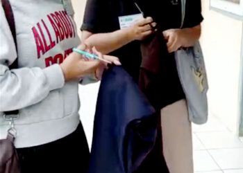 Langgam.id - Video aksi penghuni Asrama Putri Universitas Andalas (Unand) disuruh potong celana karena melanggar aturan viral di media sosial.