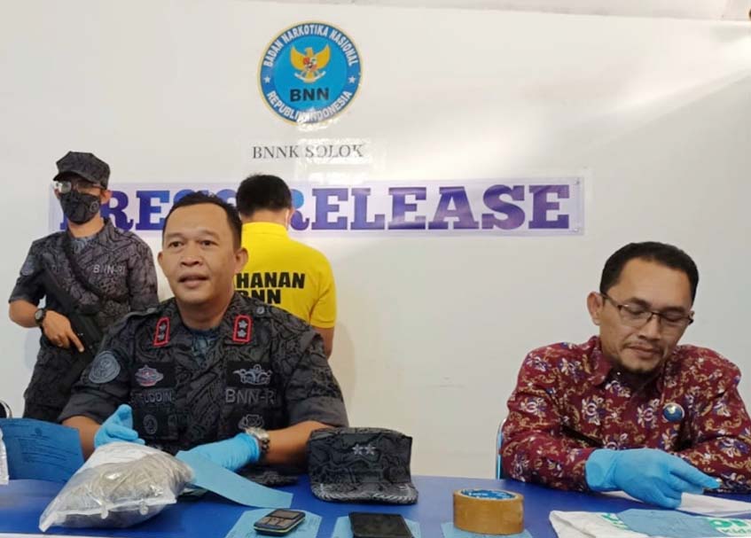 Langgam.id - Badan Narkotika Nasional Kabupaten (BNNK) Solok, Provinsi Sumbar mengungkap dua kasus penyalahgunaan narkoba selama 2022.