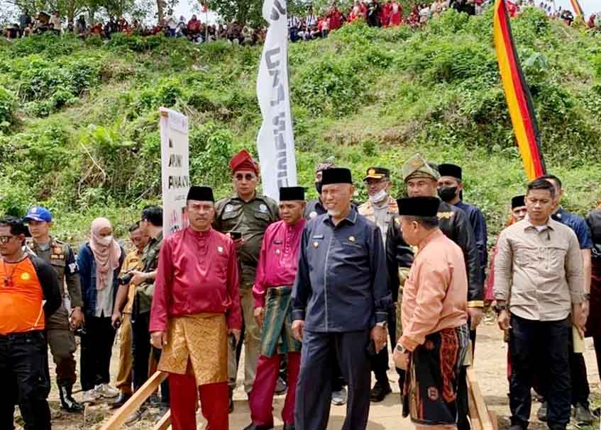 Langgam.id - Perhelantan budaya yang telah berlangsung di Candi Pulau Sawah menjadi perbincangan hangat berbagai kalangan.