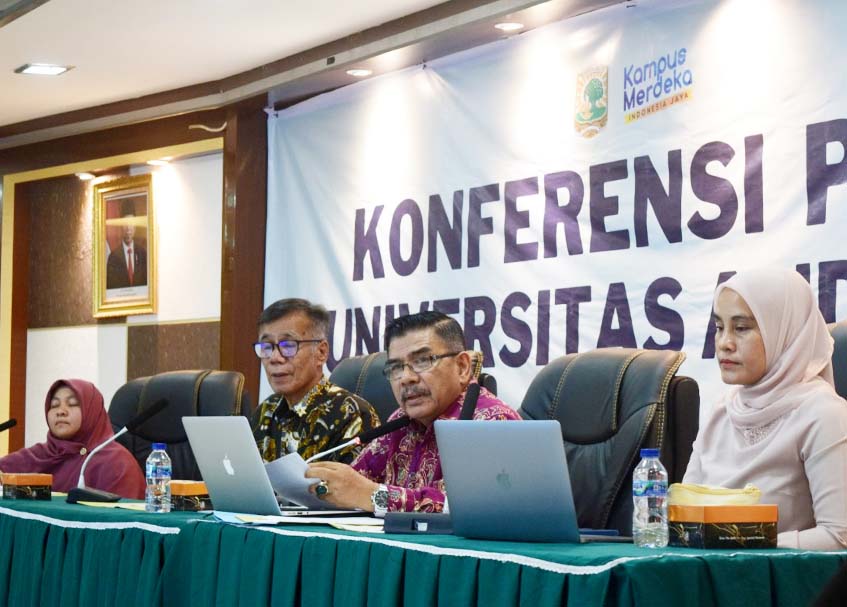 Langgam.id - Universitas Andalas (Unand) mengeklaim telah memberhentikan sementara oknum dosen yang diduga pelaku kekerasan seksual.