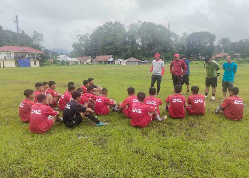 Langgam.id - Persatuan Sepak Bola Padang Panjang (PSPP) bakal menghadapi PSG Gadut Kota Padang di laga perdana Piala Soeratin U-15.
