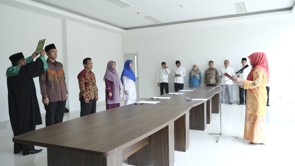 Rektor UIN Imam Bonjol Lantik 4 Dosen untuk Jabatan Fungsional