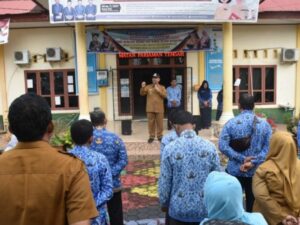 Wawako Pariaman Sidak Pegawai Kantor Camat Pariaman Tengah