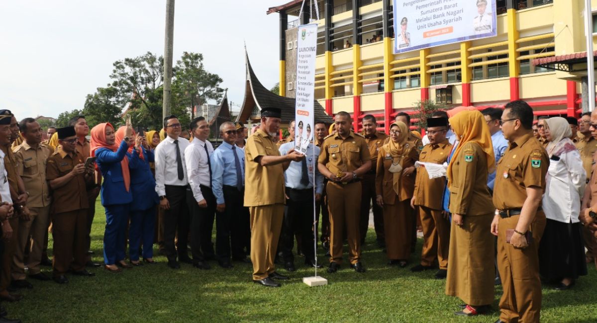 Sumbar Launching Transaksi Keuangan Berbasis Bank Syariah