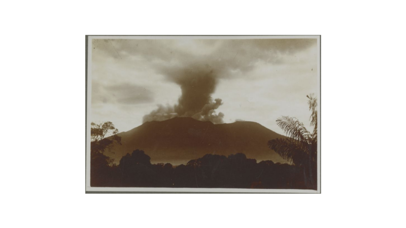 Menyangkal Marapi Erupsi Pemicu Gempa Dahsyat 1926