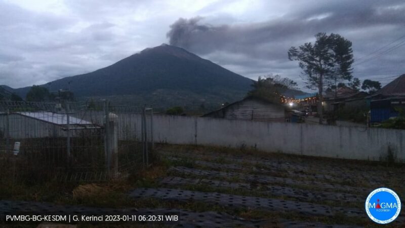 BPBD Sumbar Imbau Warga Hindari Hoaks Terkait Erupsi Marapi dan Kerinci