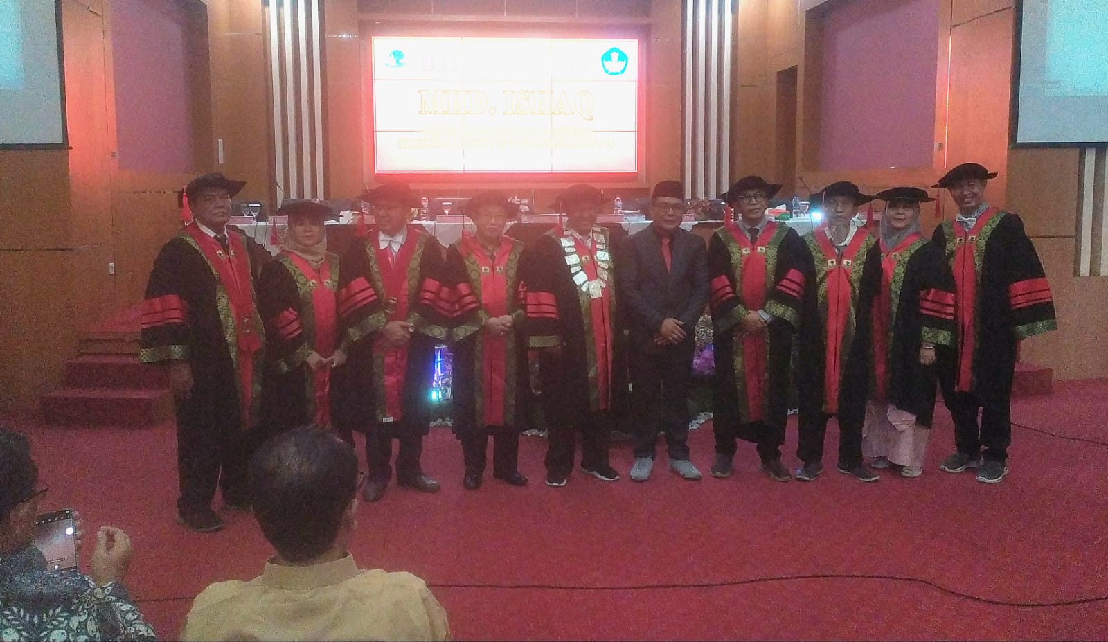 Tulis Disertasi Soal Unifikasi Hukum Waris, M. Ishaq Raih Gelar Doktor FH Unand