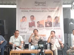 Ngobrol Politik di Padang: Guru Besar Unand Nilai Pilpres 2024 Strategis untuk 2029