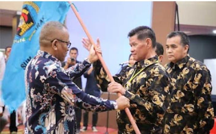 Atal S. Depari Lantik Basril Basyar Jadi Ketua PWI Sumbar