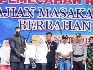 Warga Dharmasraya Memasak 11.790 Telur Jadi 2.725 Makanan, Masuk Rekor Muri