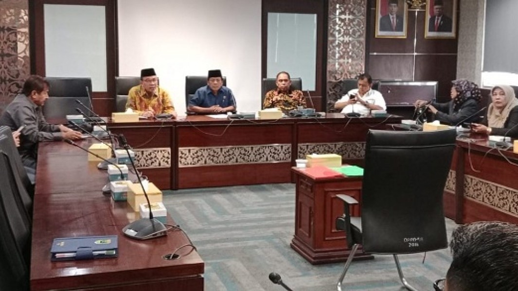 DPRD Provinsi Gelar Uji Kelayakan Calon Komisioner KI Sumbar, Berikut ...