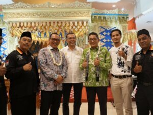 Bahas Sejumlah Hal, Wako Hendri Septa Silaturrahim dengan Wako Cilegon dan Perantau Minang