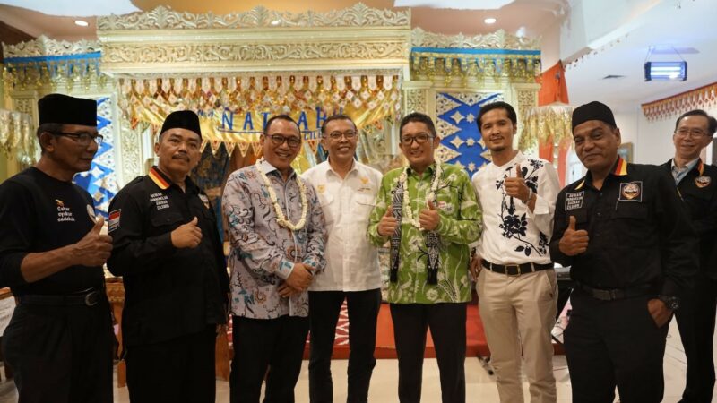 Bahas Sejumlah Hal, Wako Hendri Septa Silaturrahim dengan Wako Cilegon dan Perantau Minang