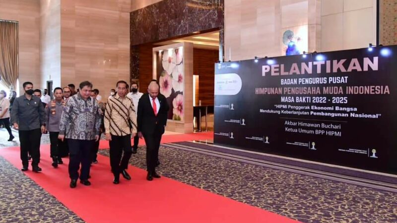 Pelantikan Pengurus HIPMI, Presiden Ajak Pengusaha Muda Bangun Ekosistem Usaha yang Baik