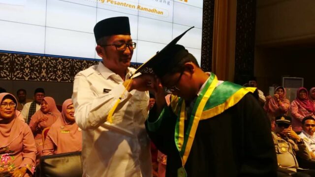 Wali Kota Padang Wisuda 1.063 Anak Tahfiz