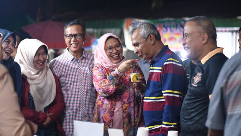 Pesta Rakyat, Jajaran Direksi PT Semen Padang Kunjungi Puluhan Stand UMKM