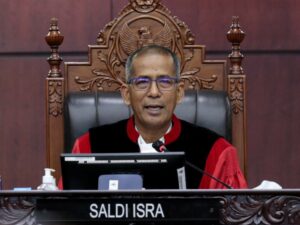 Perjalanan Karir Saldi Isra dari Dosen FH Unand Hingga Wakil Ketua MK