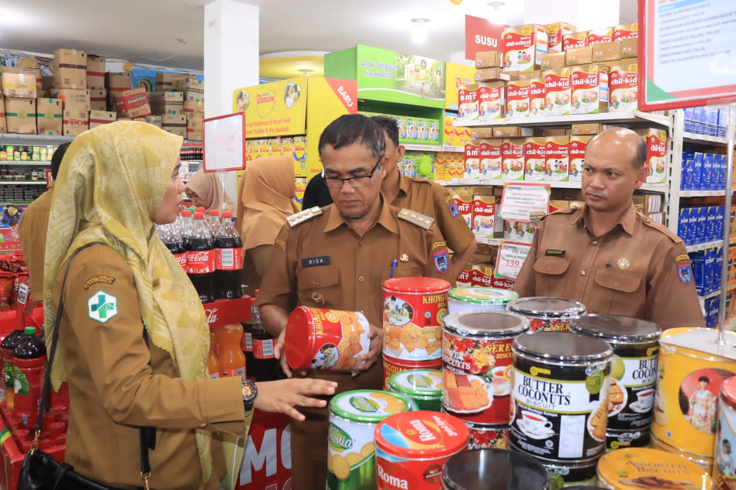 Sidak Ke Pusat Perbelanjaan, Pemko Payakumbuh Temukan Makanan Kemasan ...