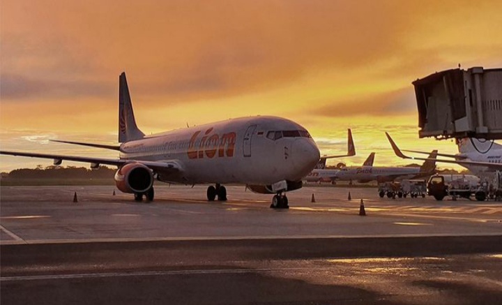 Tiket pesawat dari Padang menuju Jakarta usai Hari Raya Idul Fitri 1443 Hijriyah hingga 1 Mei 2023 habis terjual. Tiket pesawat untuk tujuan