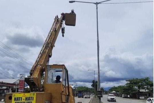 UPT PJU Dinas Perhubungan Kota Padang menerima sekitar 10 hingga 30 laporan setiap harinya terkait pengaduan lampu PJU