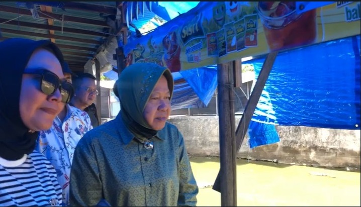 Mensos Risma Sempatkan Kunjungi Batu Malin Kundang, Baru Tahu Lokasinya di Padang