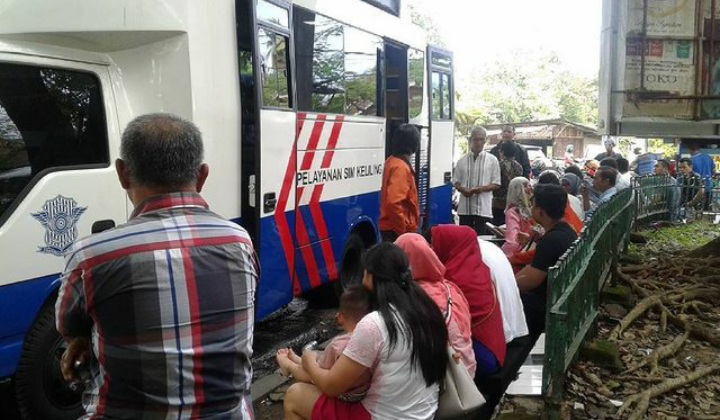 SIM keliling Polresta Padang aktif kembali. Aktifnya kembali pelayanan SIM keliling ini diinformasikan Satlantas Polresta di postingan